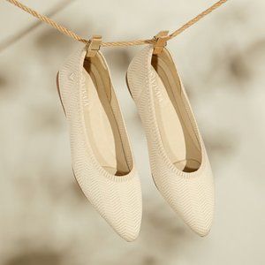 *Sold Out Online!* NWT Vivaia Pointed-Toe Ballet Flats (Aria 5°)